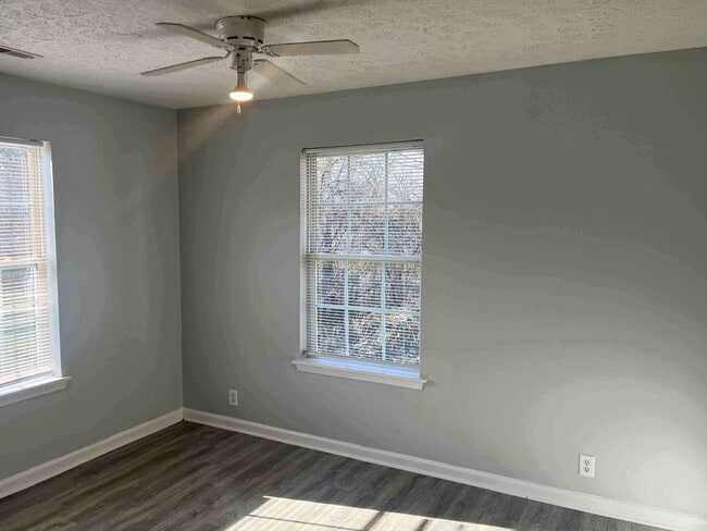 Building Photo - Cozy 3 Bedroom in Elizabethtown