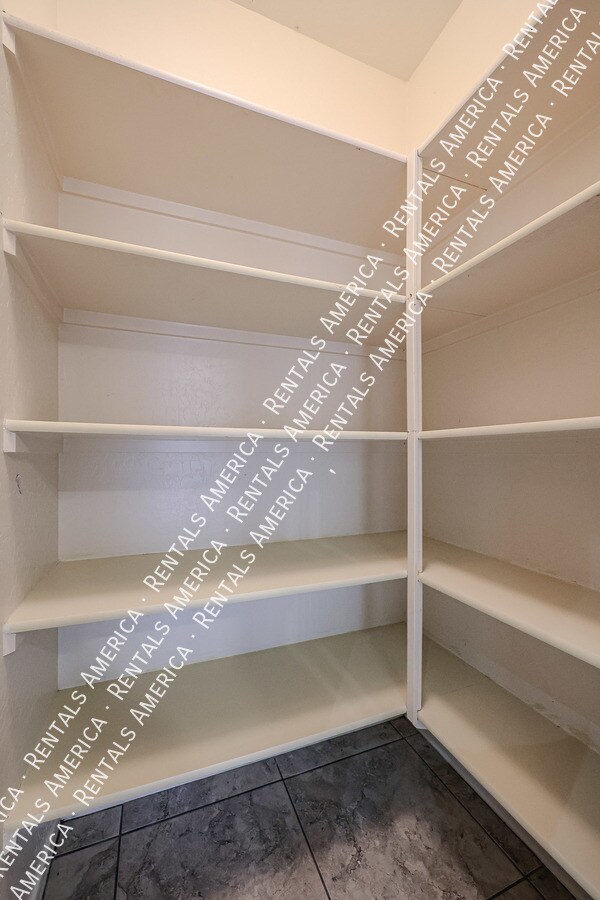 Building Photo - 21004 N Sansom Dr