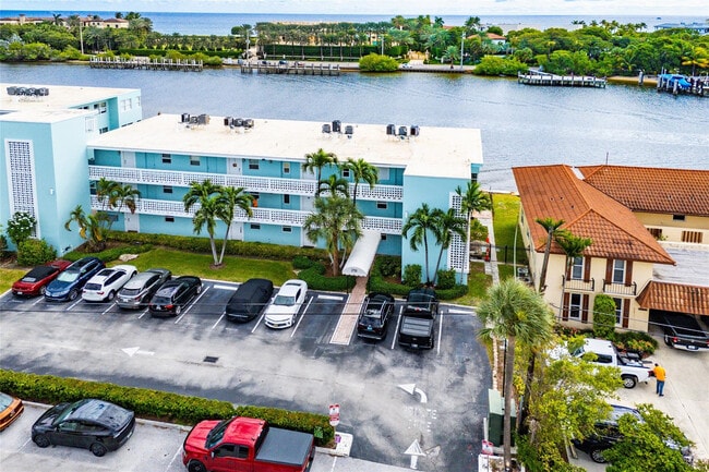 Building Photo - 2758 NE 30th Ave