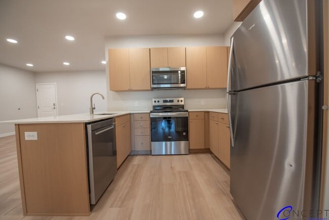 Building Photo - Brand-New Luxury Living with Mountain Charm at Studio Crossing