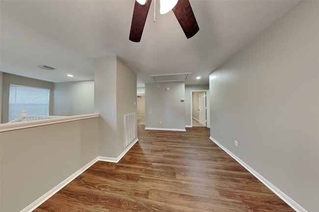 Building Photo - 6310 New Oak Ct