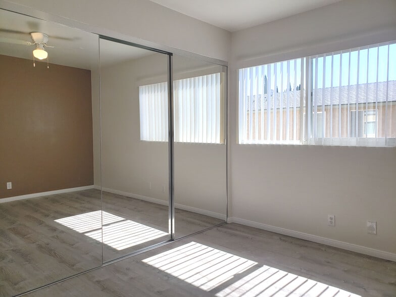 Building Photo - 1261 Victor St