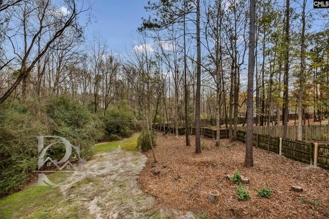 Building Photo - 520 Menauhant Ct