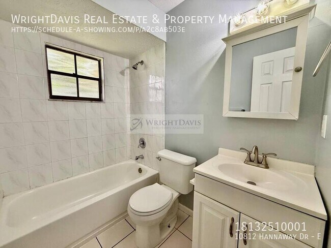 Building Photo - 10812 Hannaway Dr