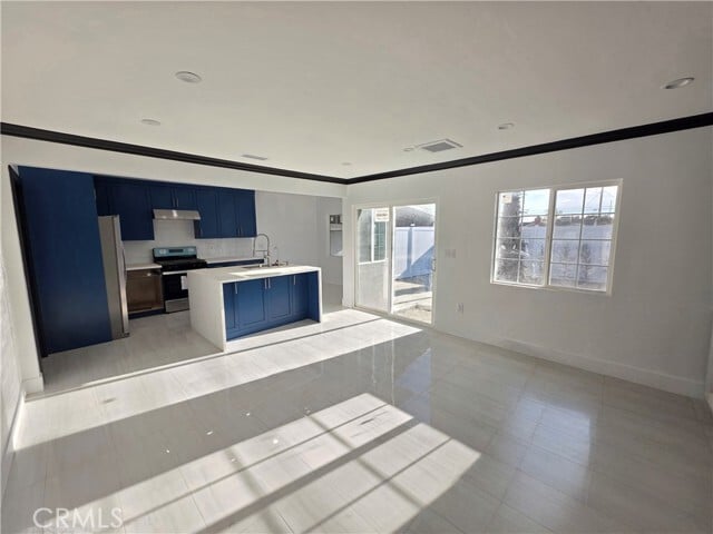 Building Photo - 9525 Stanwin Ave