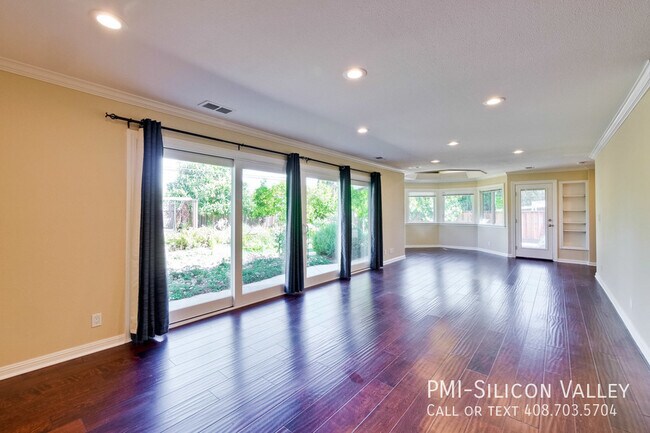 Building Photo - Amazing Cupertino Home!