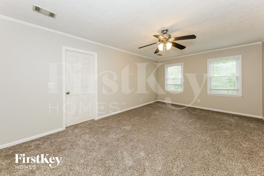 Building Photo - 2902 Moorings Pkwy SW