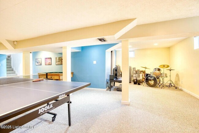Building Photo - 333 Monohan Dr