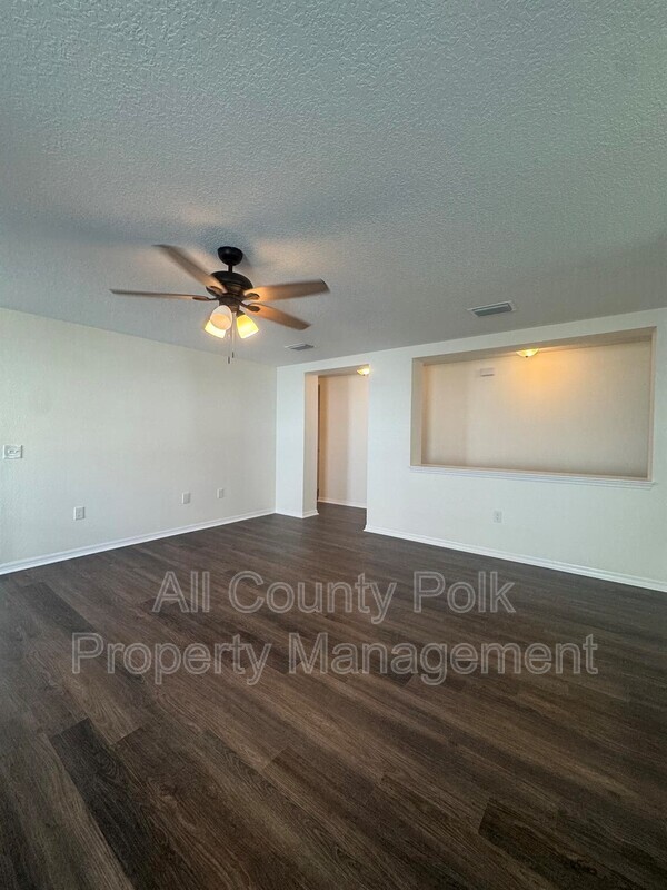 Building Photo - 2505 Brownwood Dr