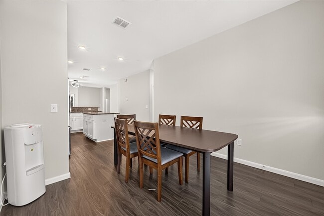 Building Photo - 16039 Kingfield Haven Dr