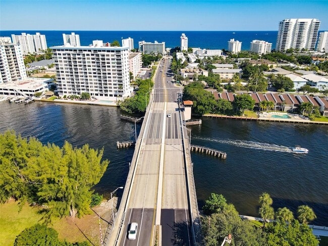 Primary Photo - 2860 NE 14th St