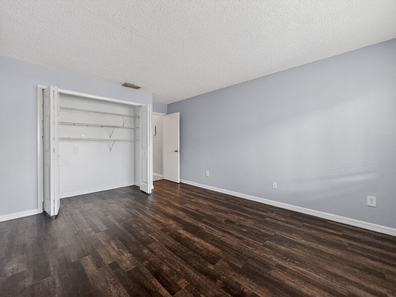 Building Photo - 602 Kenwick Cir