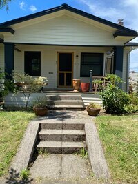 Building Photo - 7405 N Burrage Ave