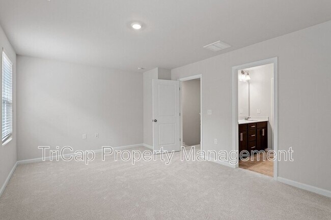 Building Photo - 328 Hemley Trl