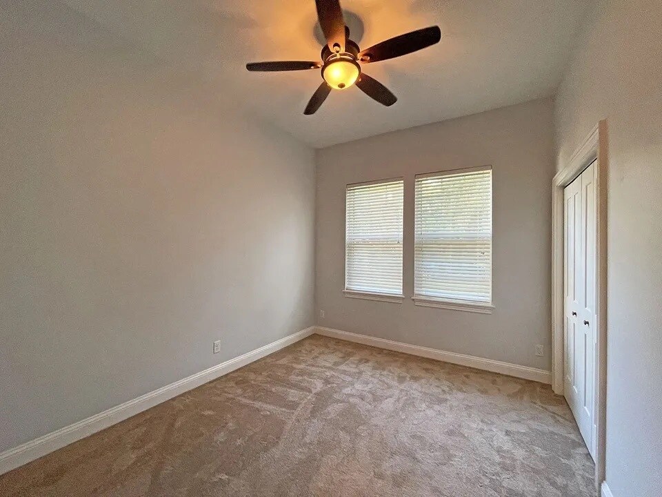 Building Photo - 87570 Roses Bluff Rd