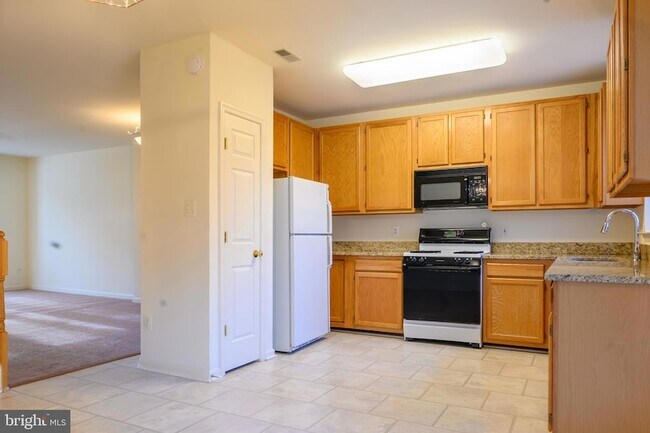 Building Photo - 3842 Koval Ln