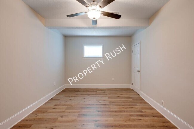 Building Photo - 56 Bell Rd