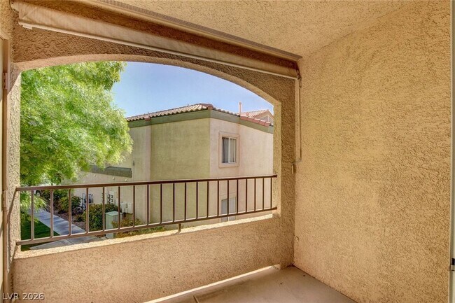 Building Photo - 7885 W Flamingo Rd