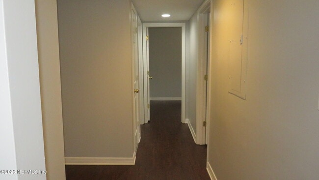 Building Photo - 1647 Dibble Cir E