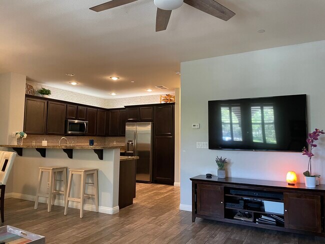 Building Photo - 11346 Bedford Commons Dr