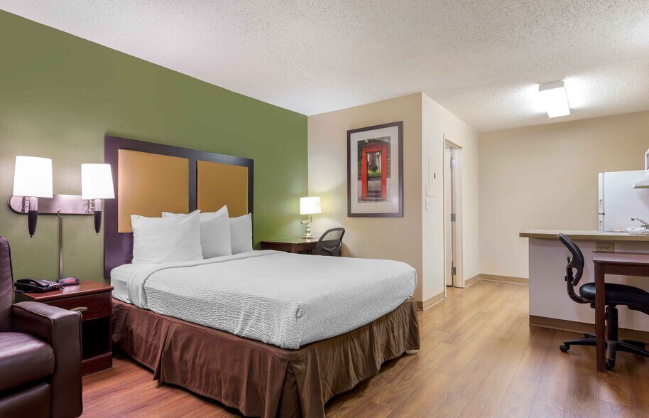 Building Photo - Furnished Studio-Raleigh - RDU Airport