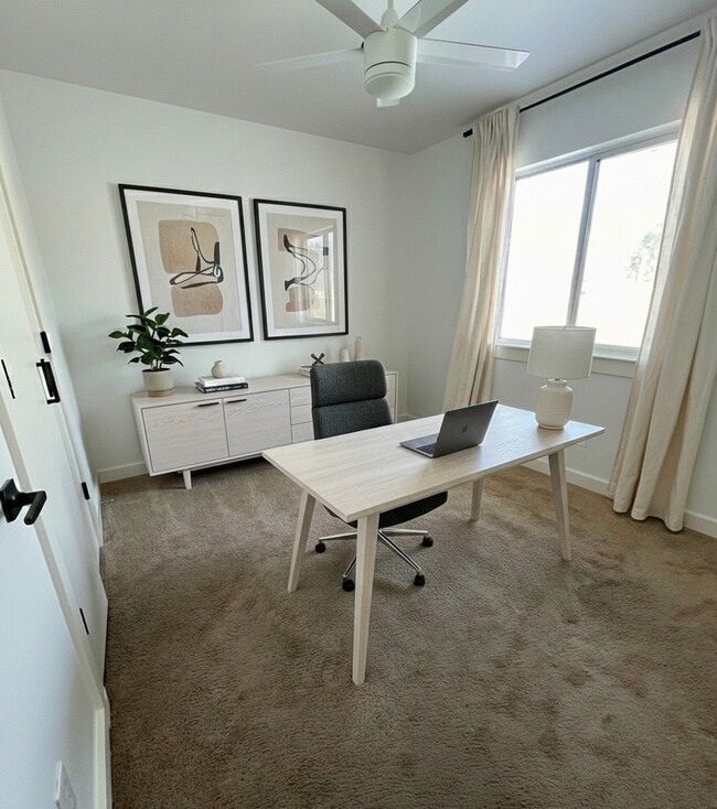 Building Photo - 13009 Lamplight Village Ave