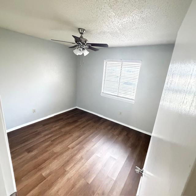 Building Photo - 1401 Panola Dr