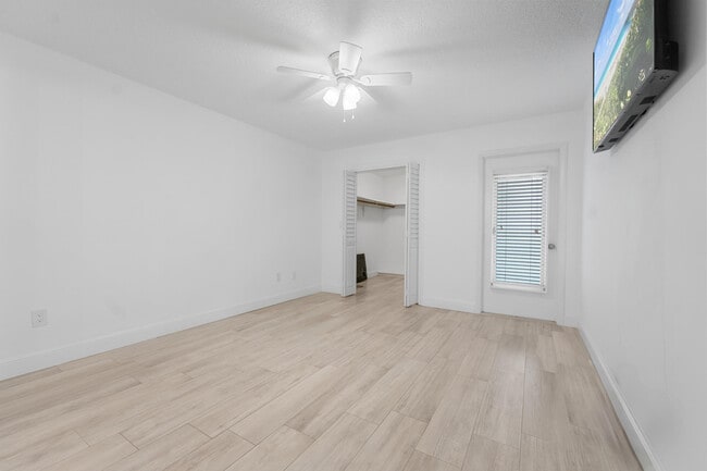 Building Photo - 109 Wettaw Ln