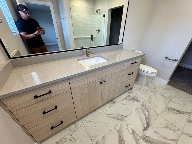 Building Photo - Coral Canyon 4-Bedroom End-Unit Townhome! Brand New!!