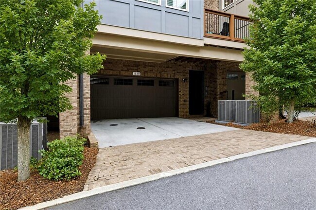 Building Photo - 1120 Cordia Ave