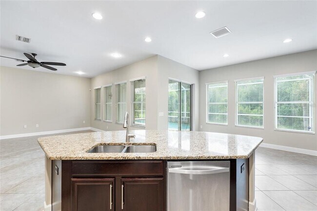 Building Photo - 4123 Windcrest Dr