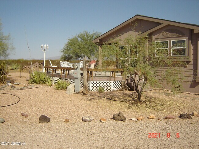 Building Photo - 51504 W Donald Dr