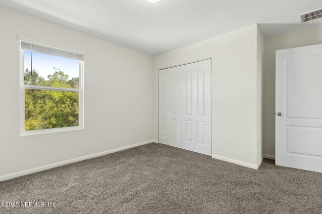 Building Photo - 254 Seville Pkwy