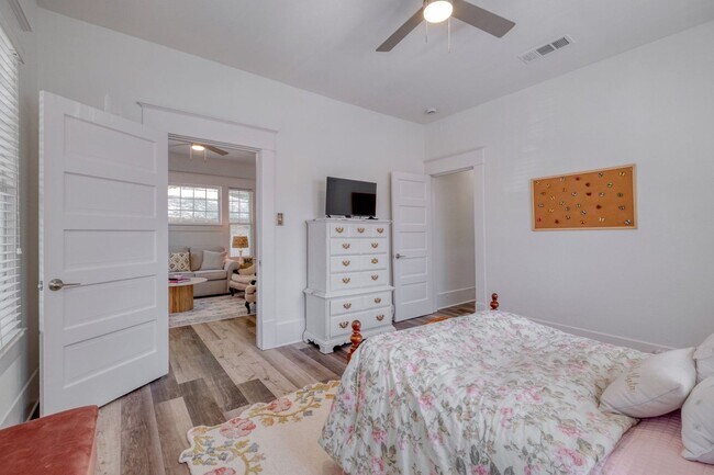 Building Photo - Top of the line remodeled 5 BED in the har...