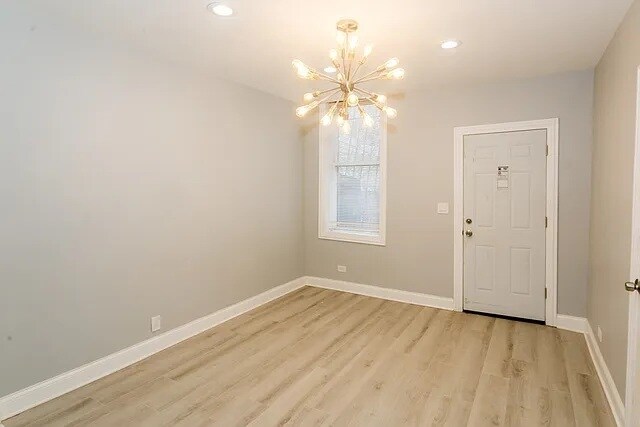Building Photo - 834 N Mozart St