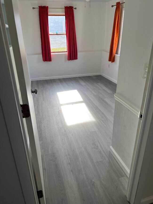 Building Photo - 19 Bennett Rd