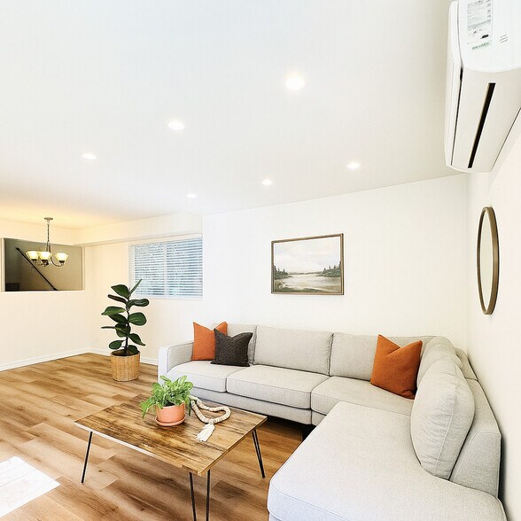 Building Photo - 22849 Macfarlane Dr