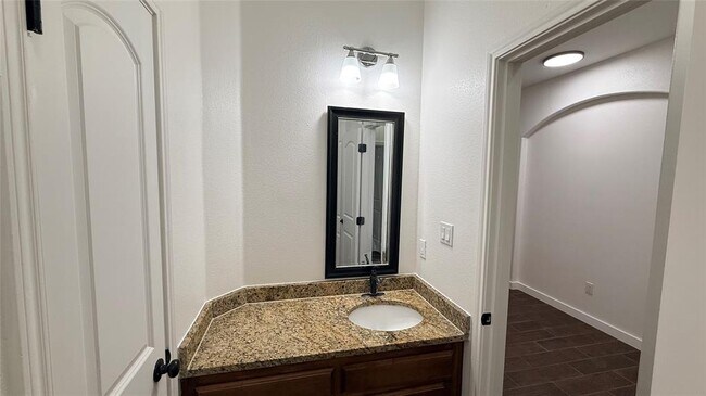 Building Photo - 5673 Solana Ranch Rd