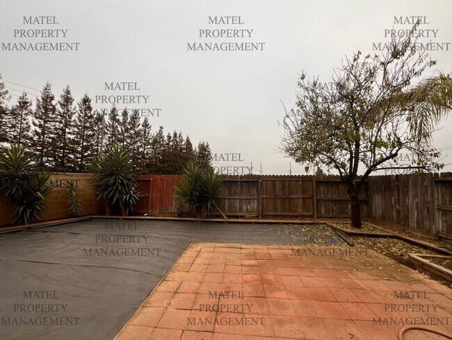 Building Photo - No Deposit