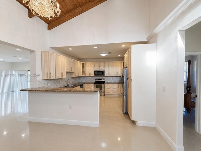 Building Photo - 8142 Silver Palm Ct