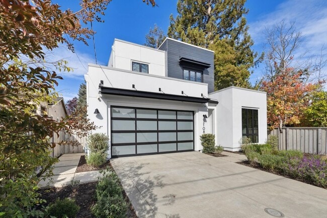 Building Photo - Luxurious Modern Single Family Home in West Menlo Park Available Now!