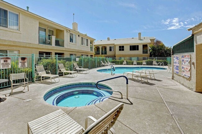 Building Photo - 5155 W Tropicana Ave