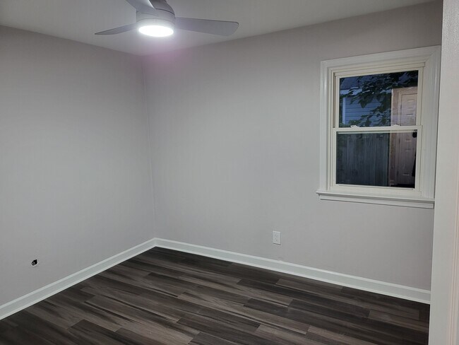 Building Photo - 6215 Edward St