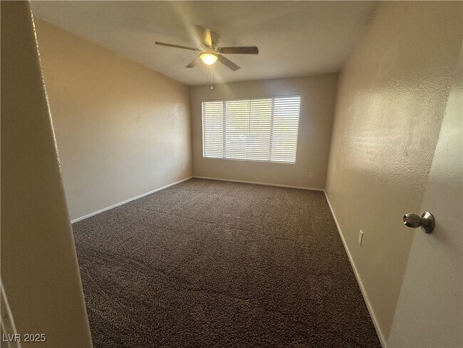 Building Photo - 3055 Casey Dr
