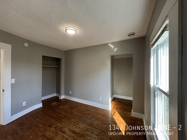 Building Photo - 1342 Johnson St NE