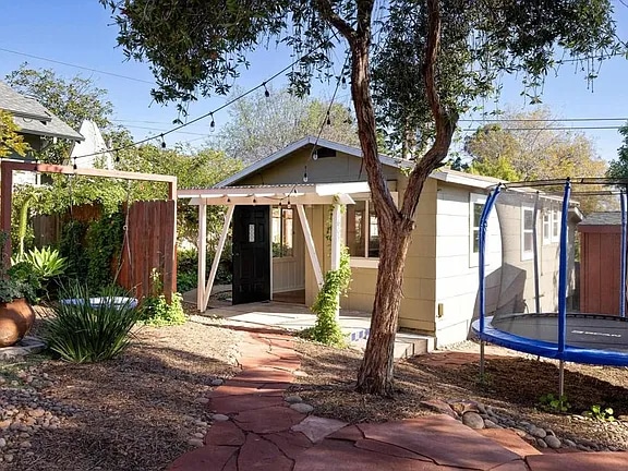 Building Photo - 1605 Felton St