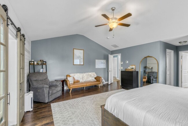 Building Photo - Spacious 4 Bedroom Home in Auburn