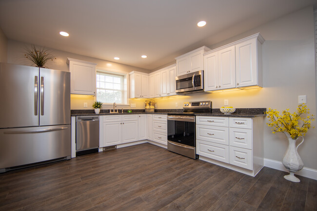 Building Photo - 6508 Sharpsburg Pike