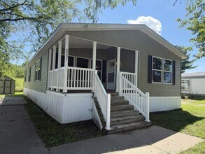 Building Photo - 2231 Windover Dr