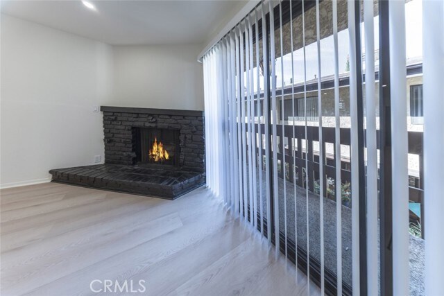 Building Photo - 465 Ivy St